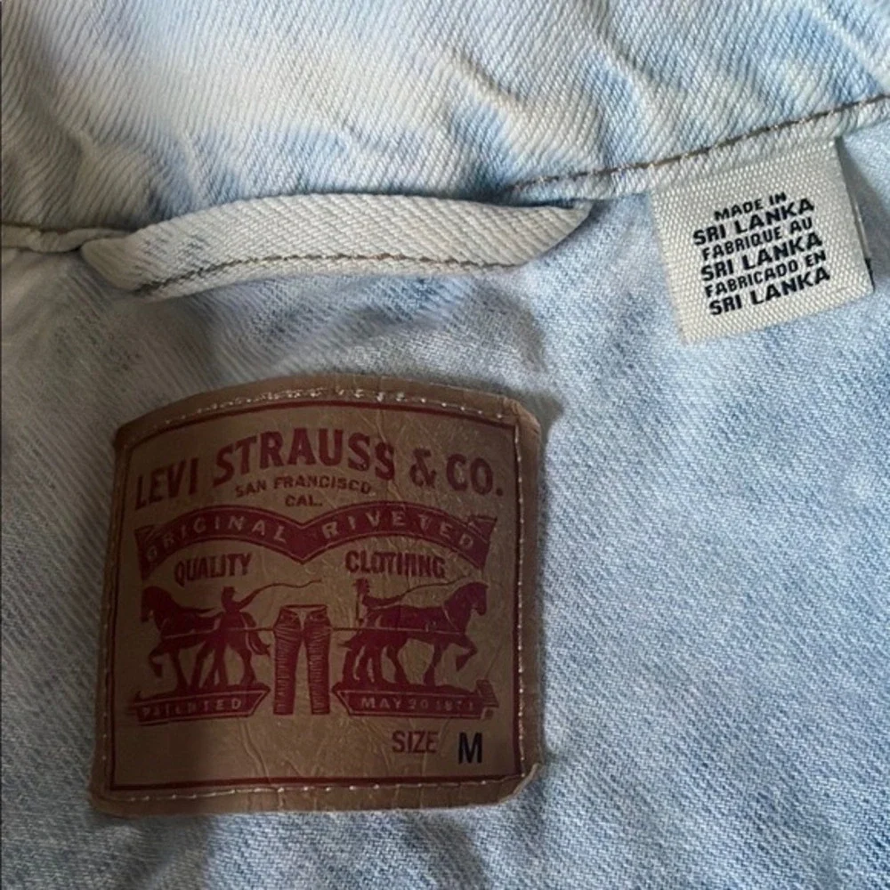 Levis Vintage Light Wash Cotton Denim Trucker‎ Jacket Floral Embroidery Mens M